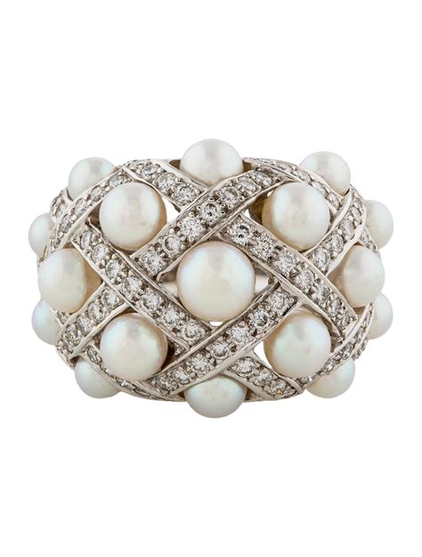 pearl ring chanel